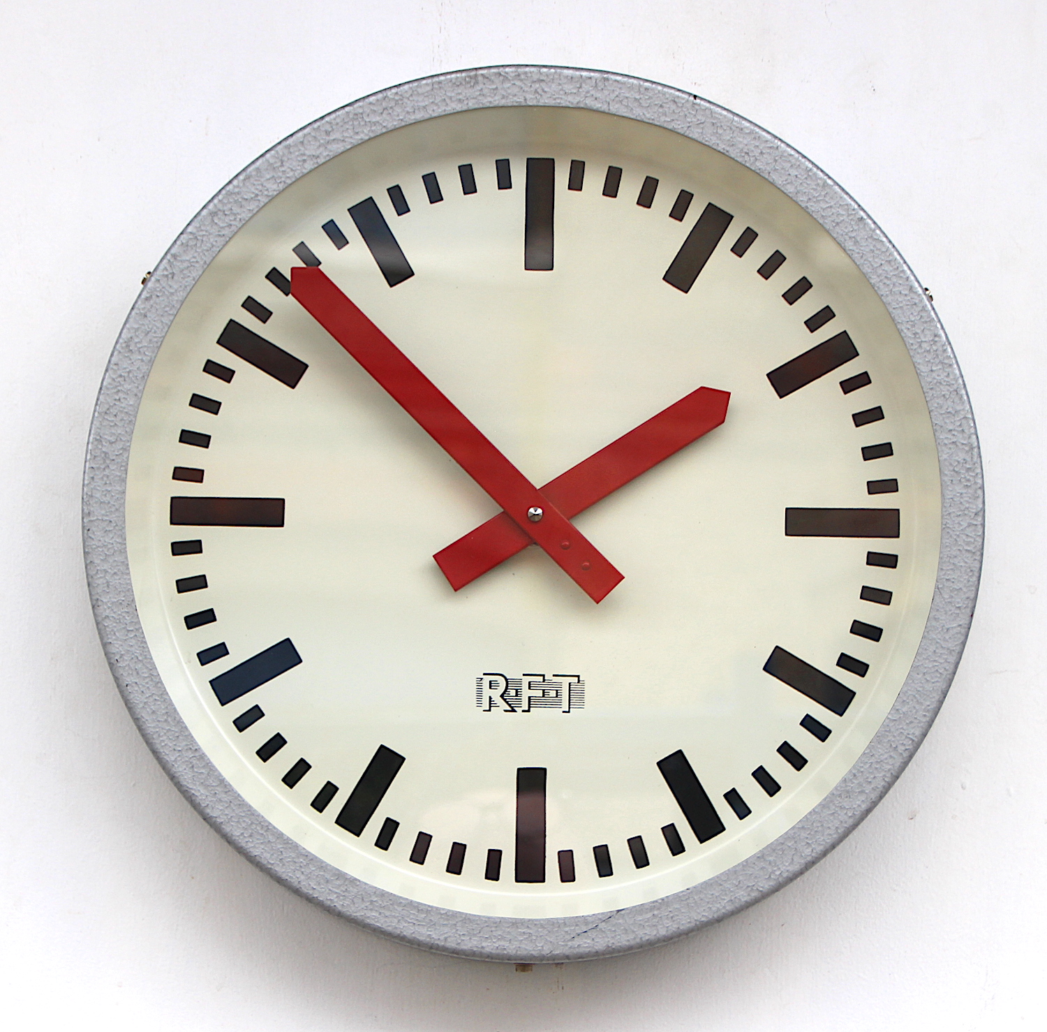 8076.vintage wall clock1