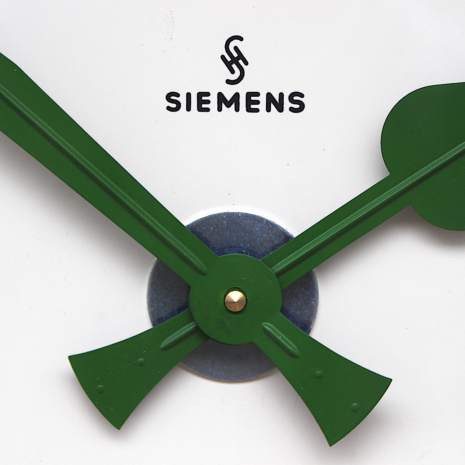 8080.vintage wall clock8