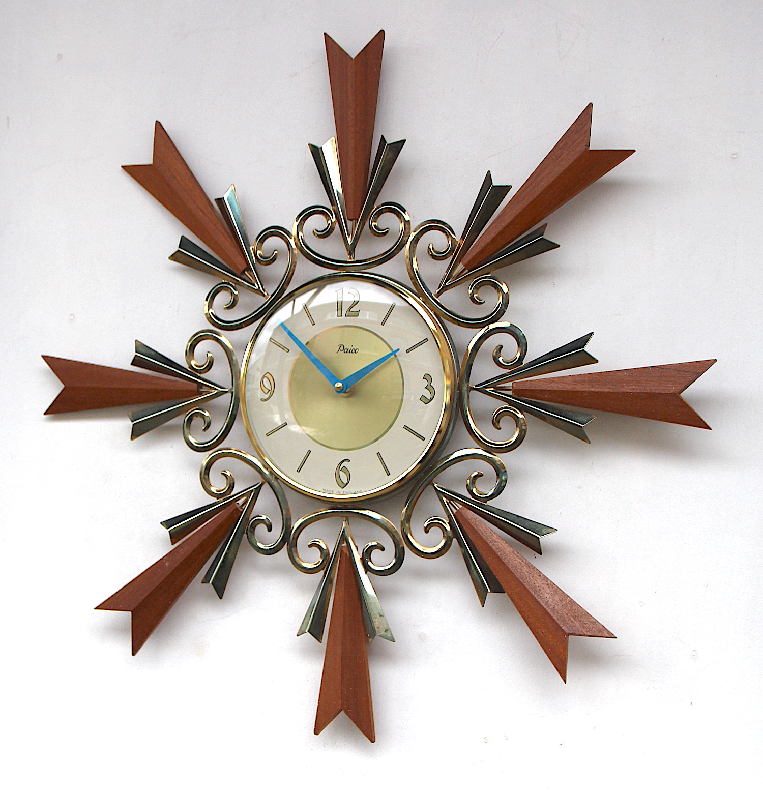 8082.vintage wall clock0