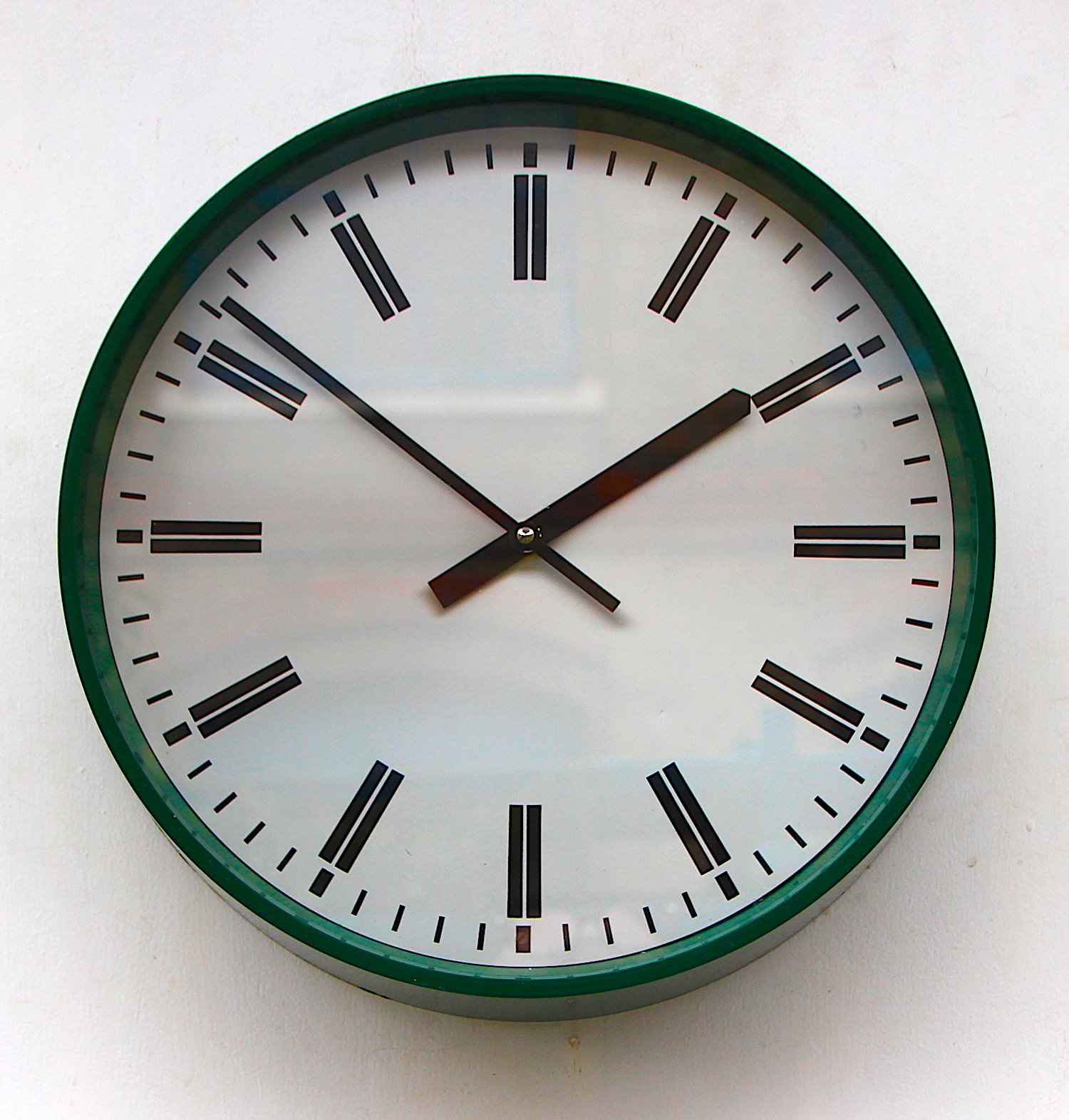 8072.vintage wall clock1