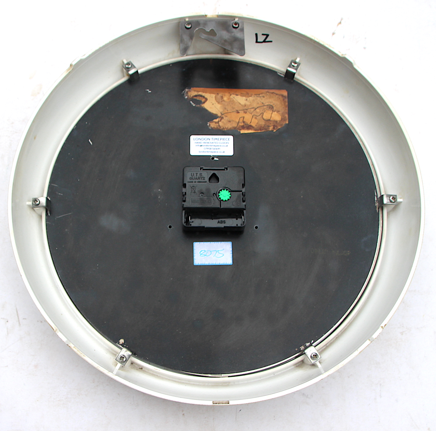 8075.vintage wall clock35